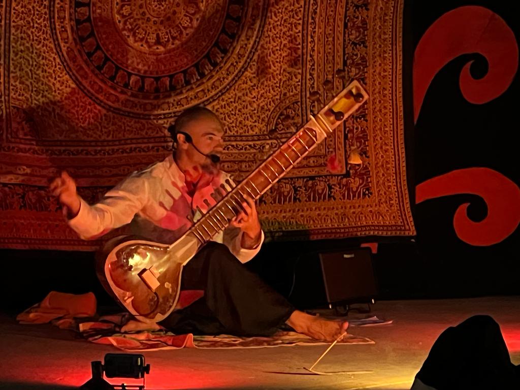 Sitar indien, musique live et djset electro